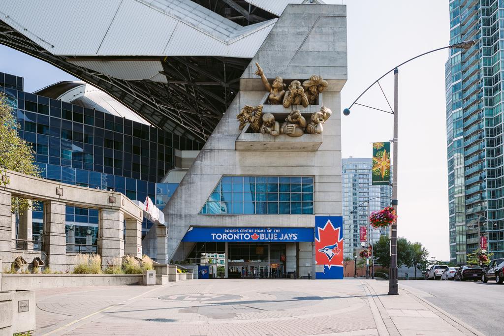 Quickstay - Chic In Yorkville Toronto Exterior photo