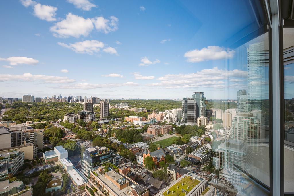 Quickstay - Chic In Yorkville Toronto Exterior photo