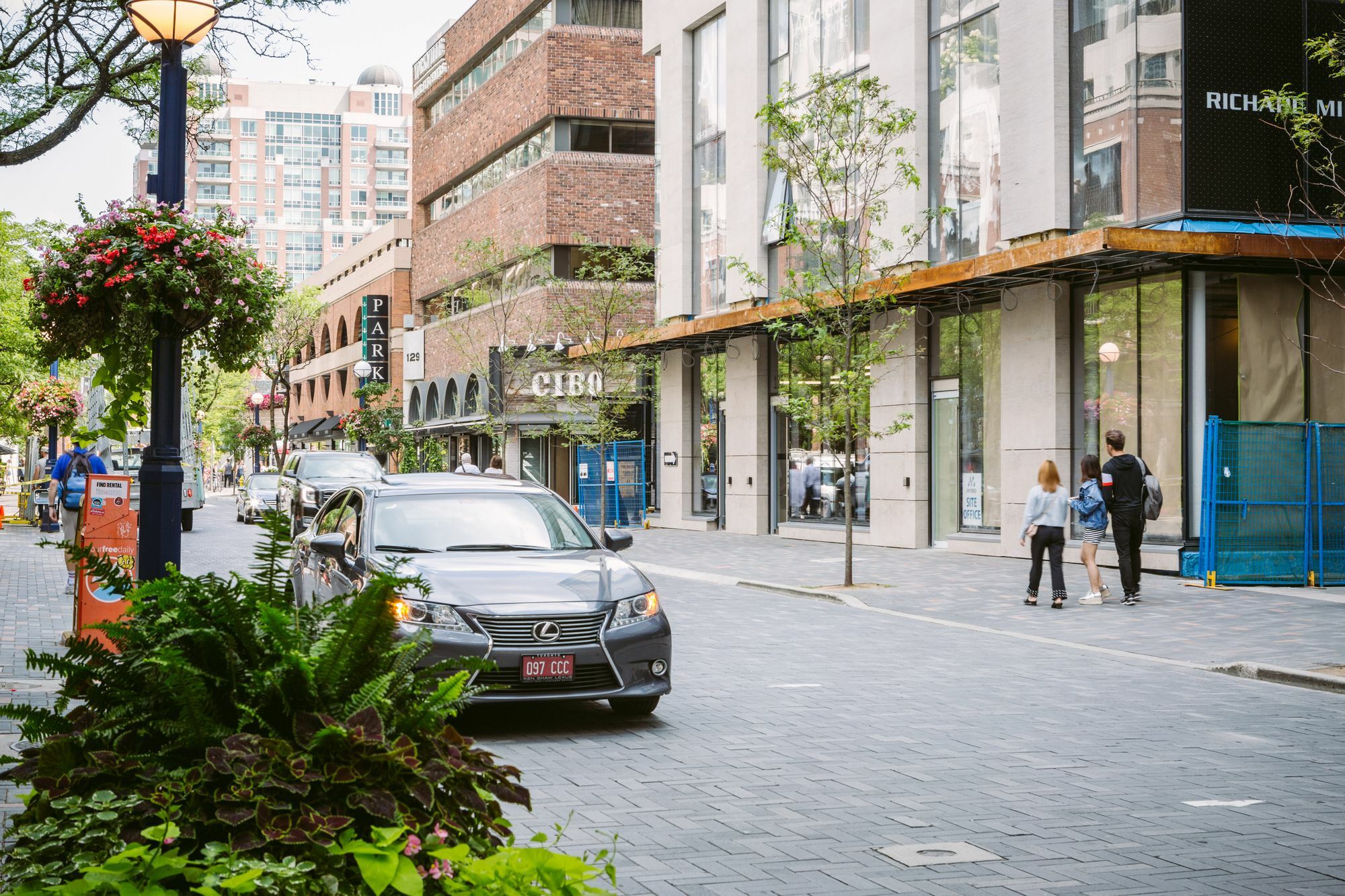 Quickstay - Chic In Yorkville Toronto Exterior photo